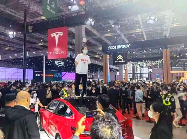 爆料！特斯拉車漆品控差 生產(chǎn)變身“地獄”