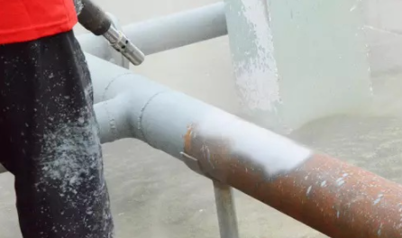 水性無機(jī)富鋅底漆噴涂.png