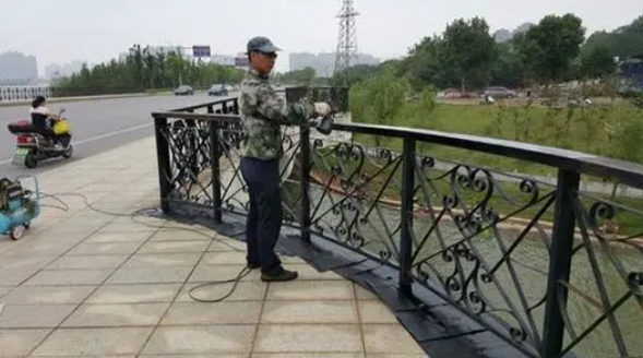 護欄翻新噴漆.png